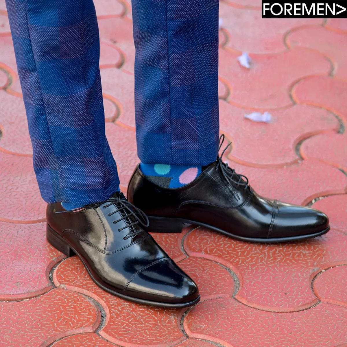 Black Oxford shoes by Collymore - Shop now!