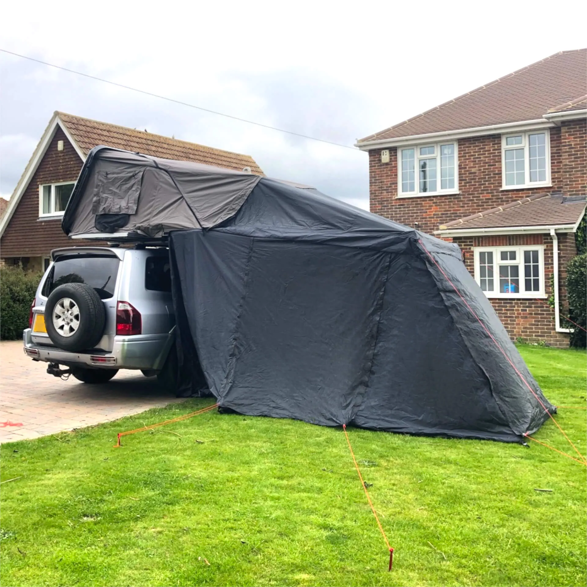 Direct4x4 RoofTrekk 4 Person Grey Roof Top Camping Tent - Annex Addon