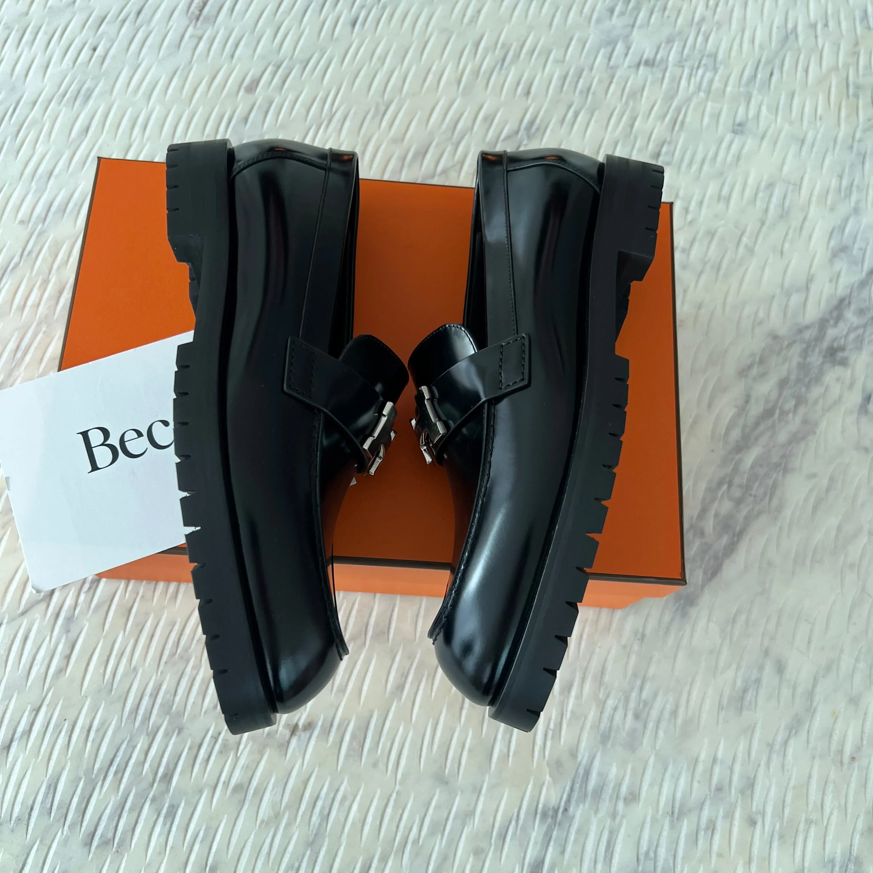 Hermes Faubourg Loafers can be rewritten as Hermes Loafers Faubourg for better Google SEO visibility.