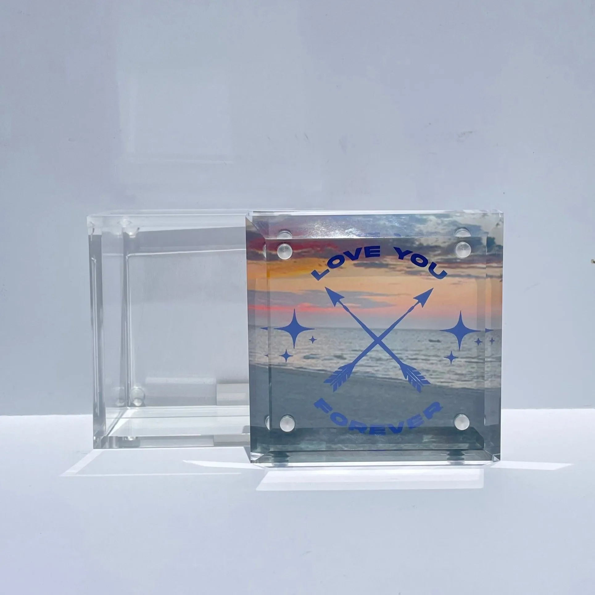 Love Forever Lucite Photo Box is a suitable alternative for better visibility on Google.