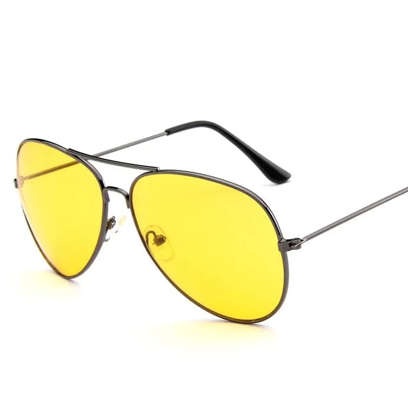 Metal Classic Driving Sunglasses.