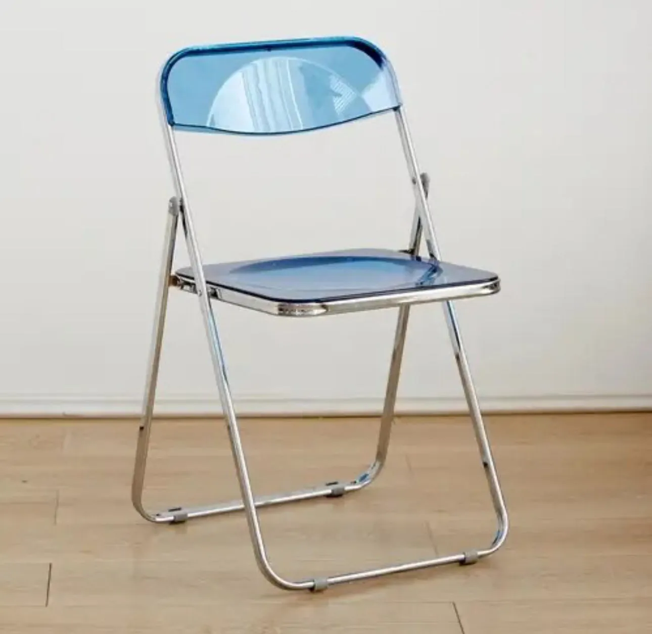 Modern Foldable Chair