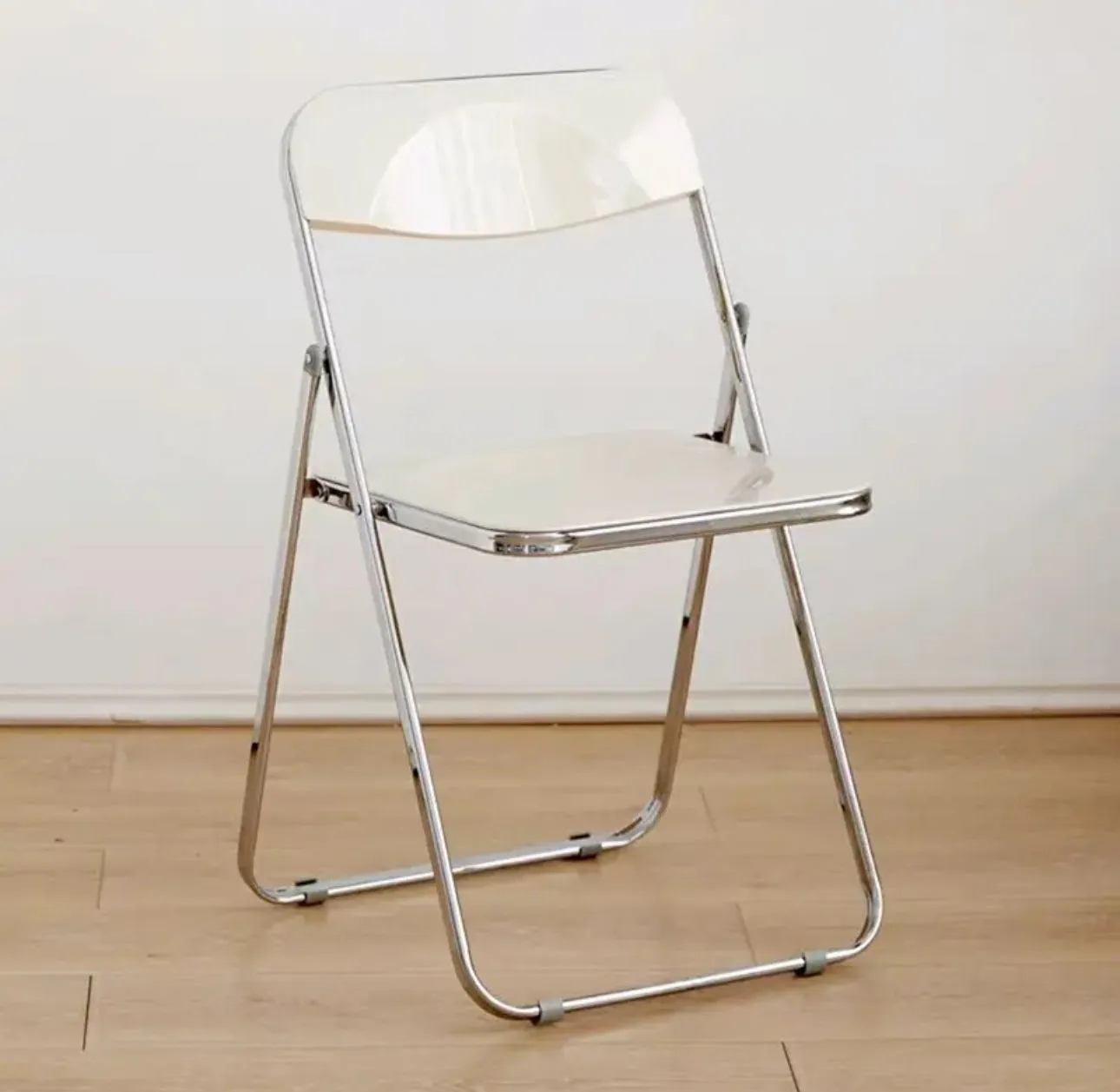 Modern Foldable Chair