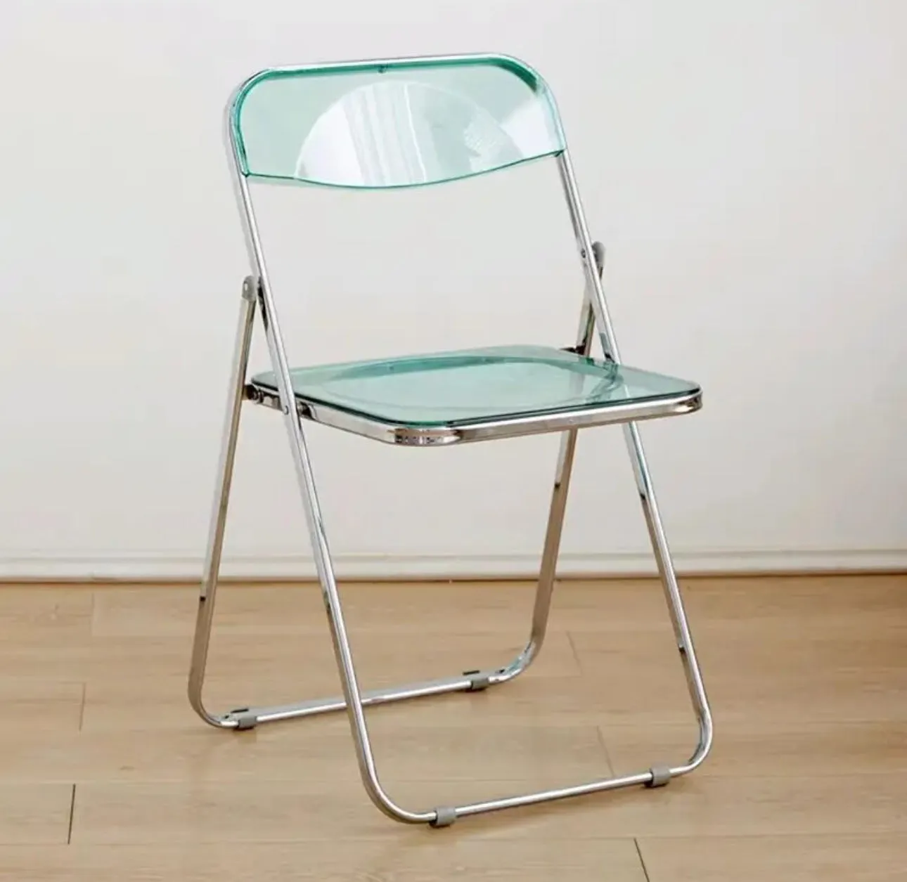 Modern Foldable Chair