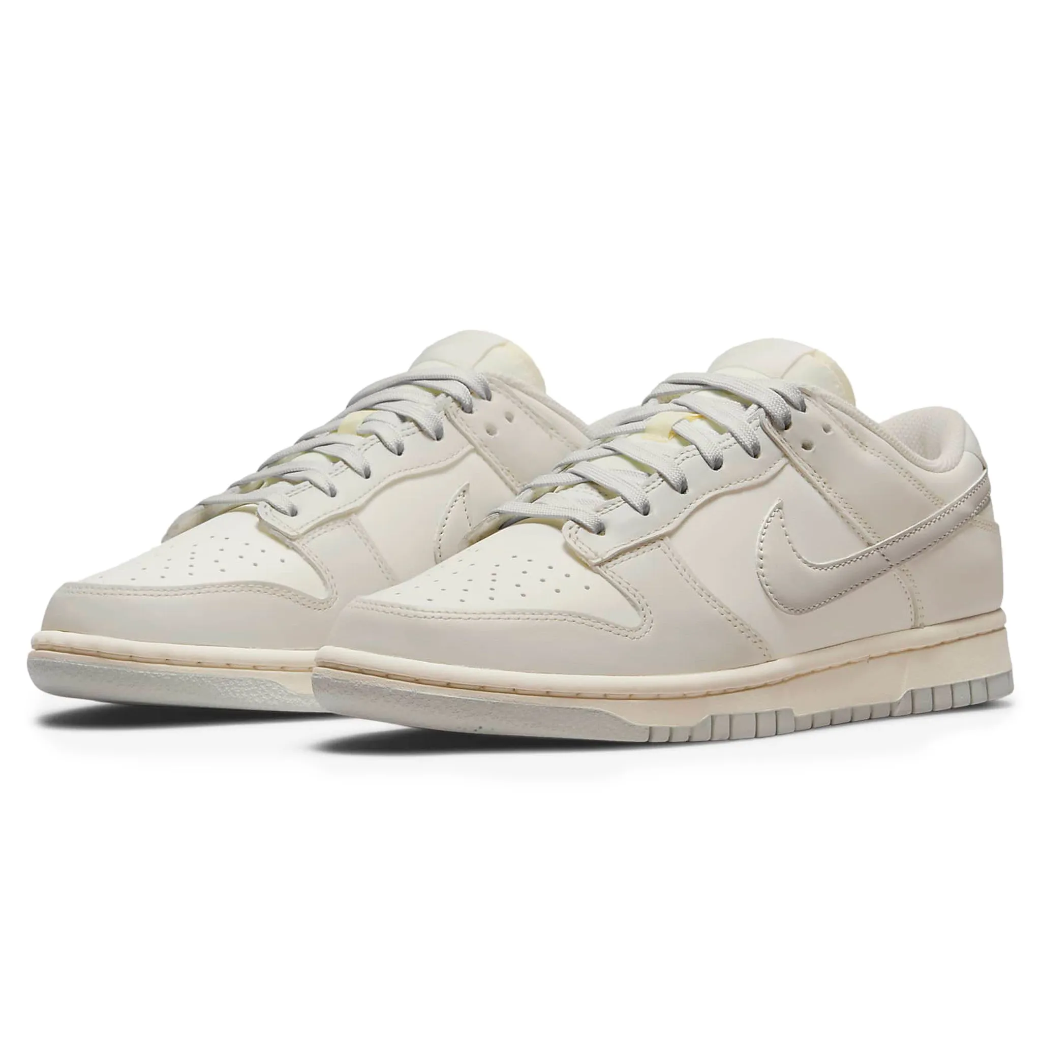 Nike Dunk Low Sail Light Bone Women