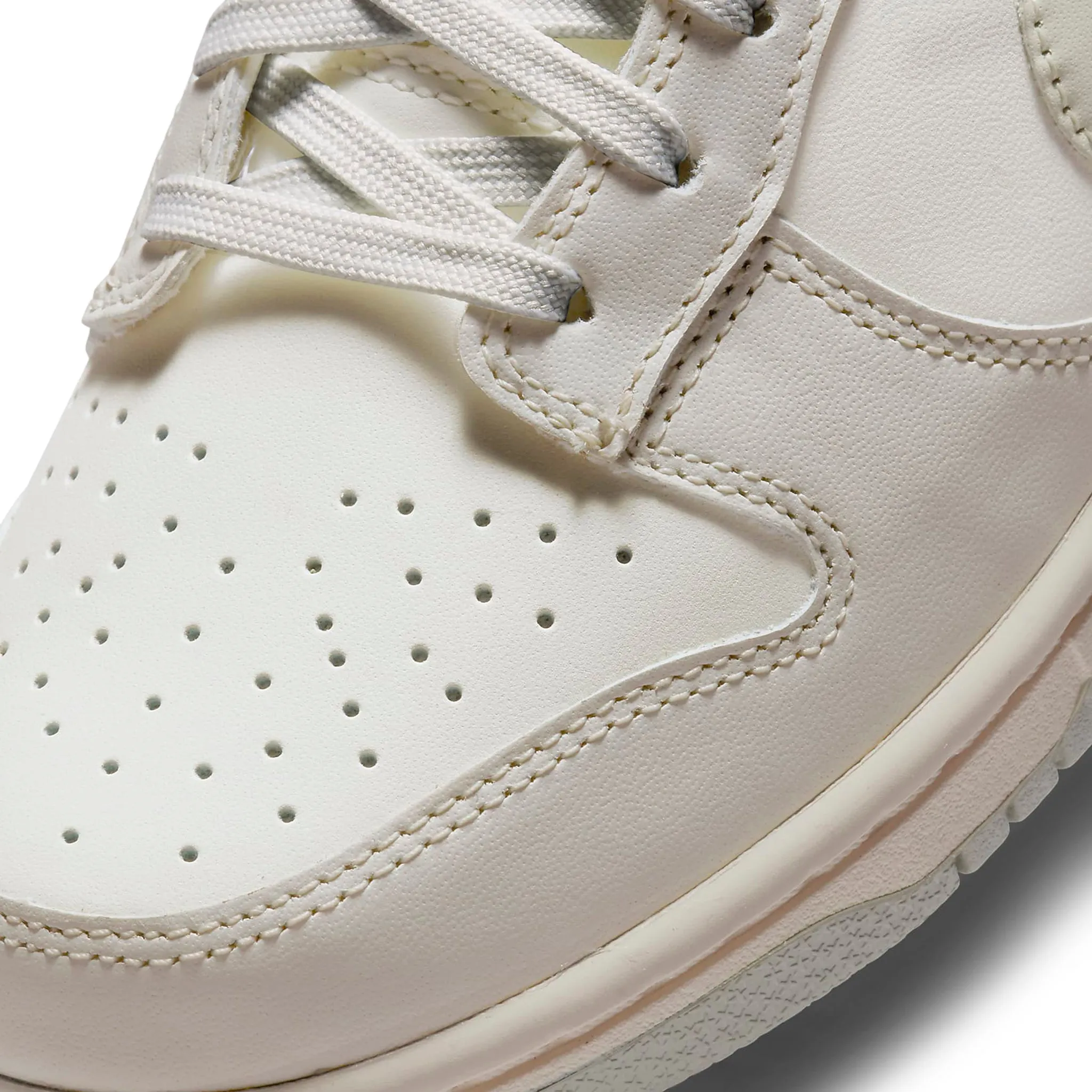 Nike Dunk Low Sail Light Bone Women