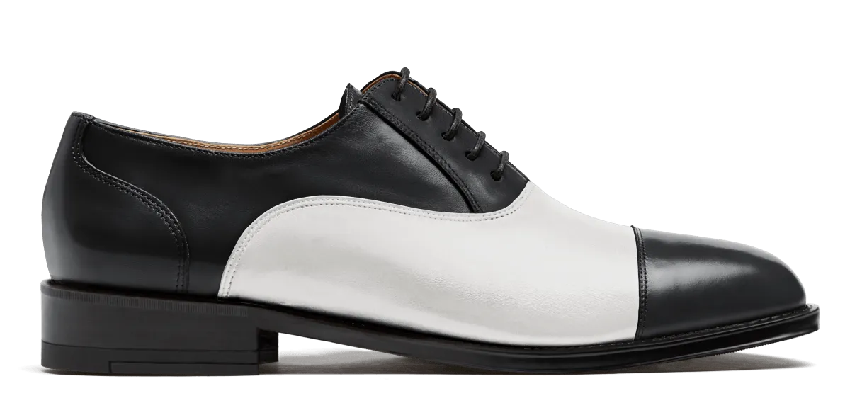  Oxfords Pala recta en piel blanco y negro