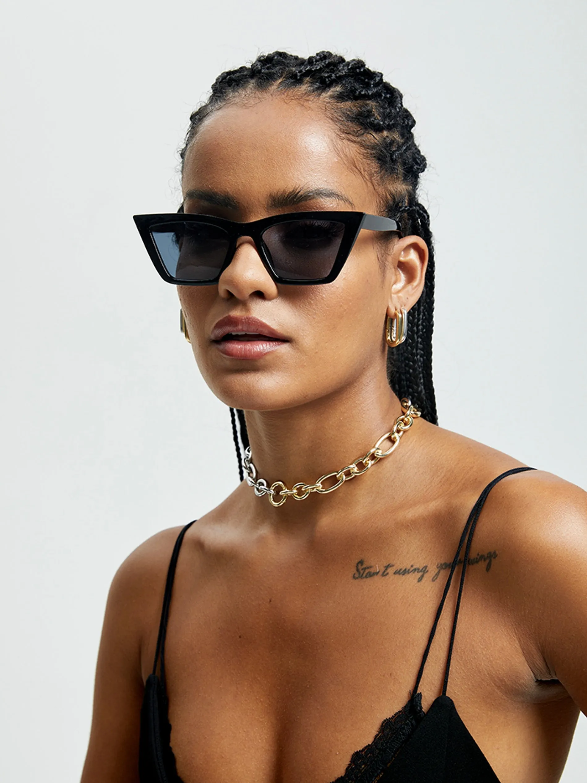 PETA sunglasses Bowie + JAIN - Shop now.