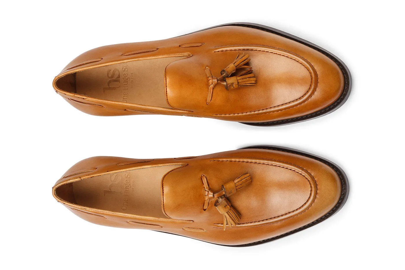 Tassel Loafer with cording stitch, ornamental side lacing: best shoes for elegant and stylish look.