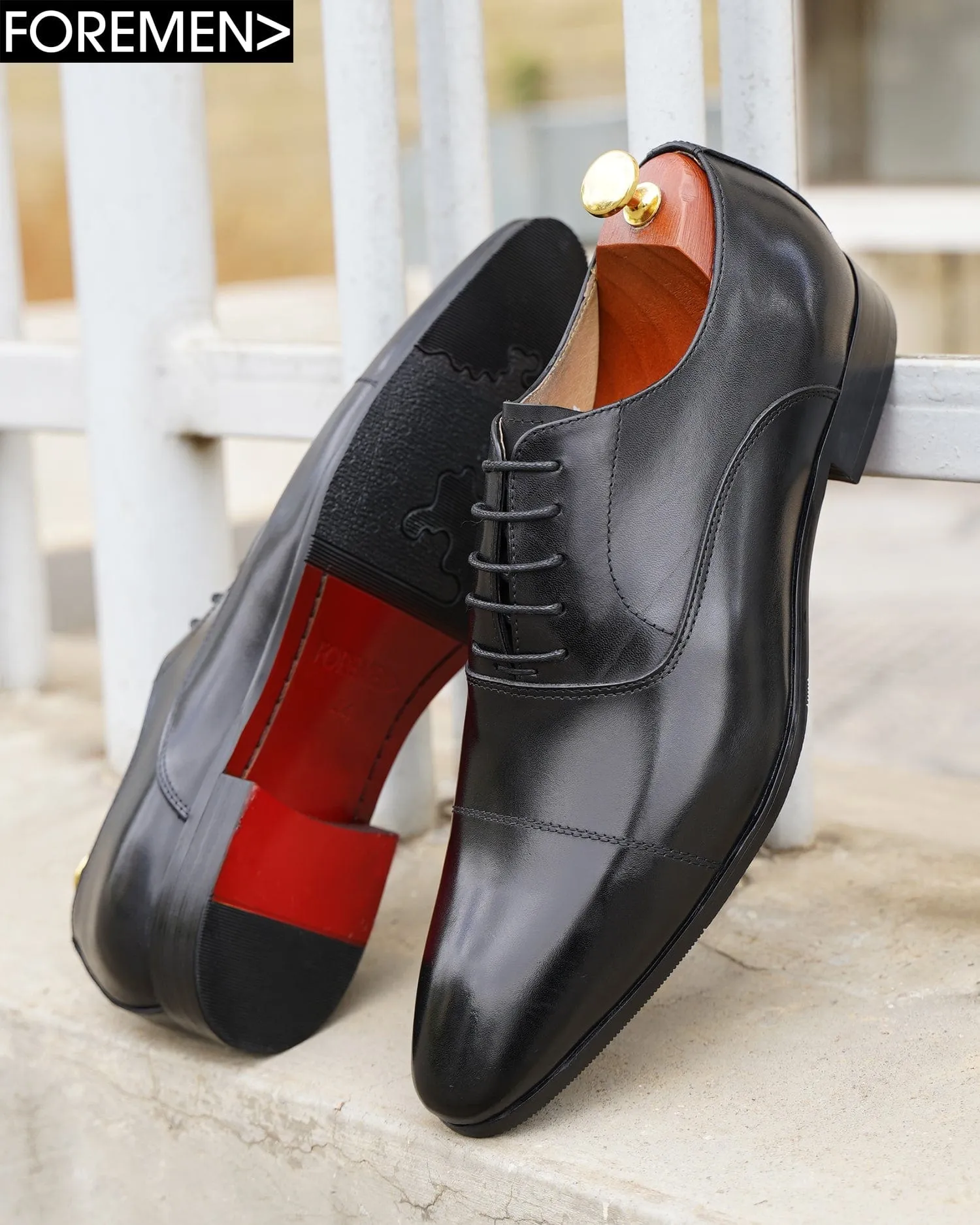 VIENNA CLASSIC Black Oxfords - Premium and Stylish Men's Shoes